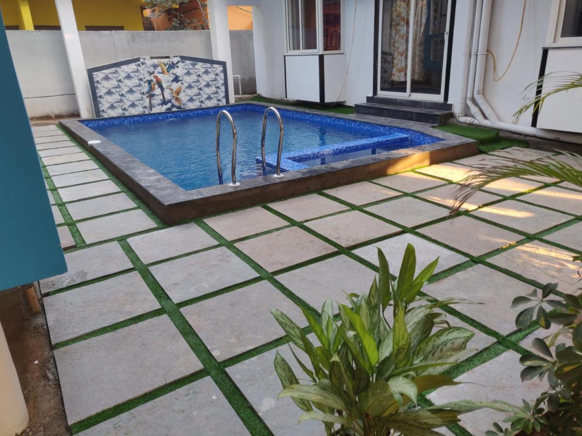 Queen Of Queen'S Hotel Calangute Exterior photo